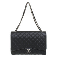 Chanel "Maxi Double Flap Bag" en noir