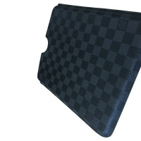 Louis Vuitton Accessory Leather in Black