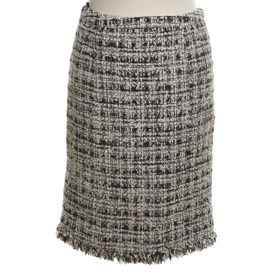 Chanel Pencil skirt in black / white