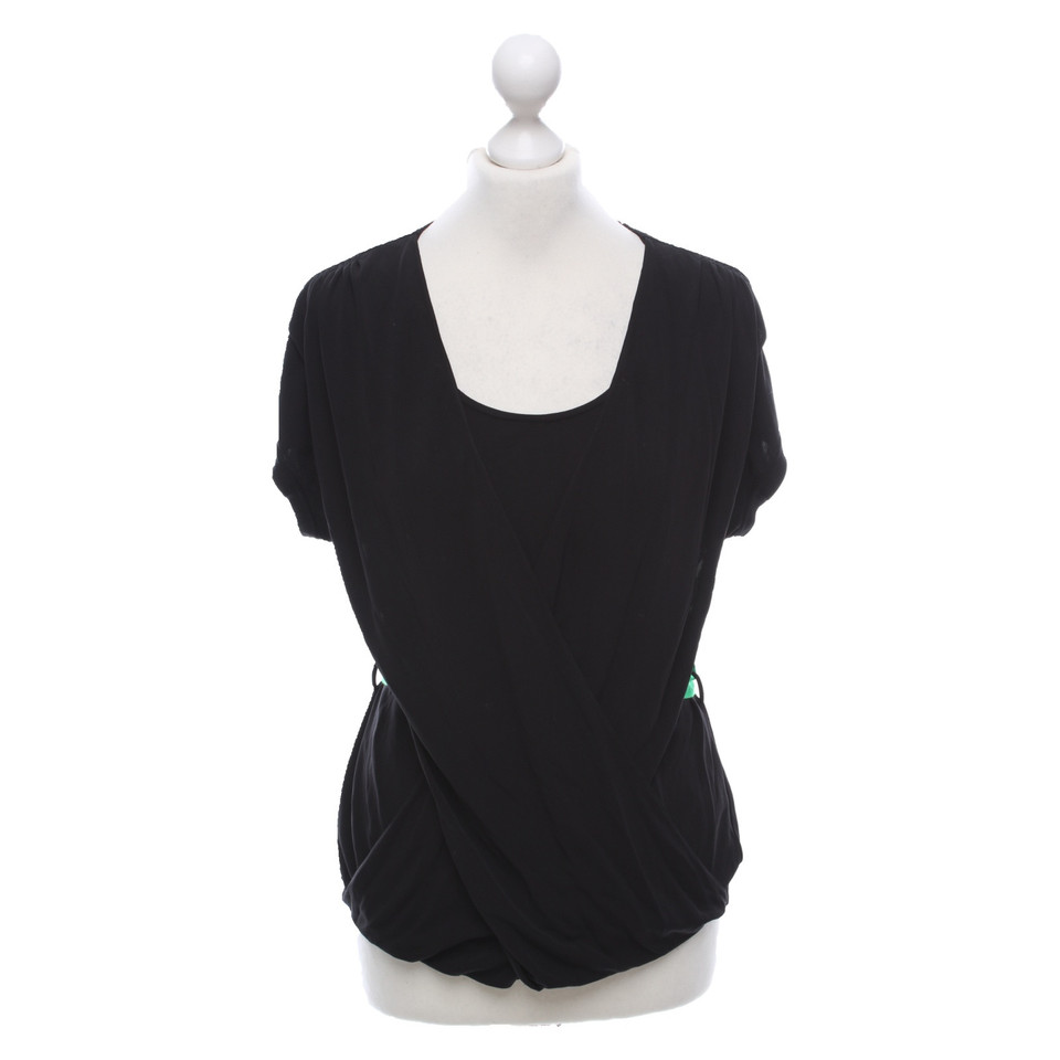 Escada top in black