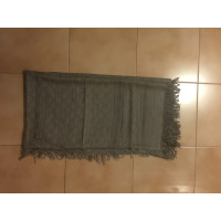 Gucci Echarpe/Foulard en Laine en Gris