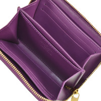 Louis Vuitton Täschchen/Portemonnaie aus Lackleder in Violett