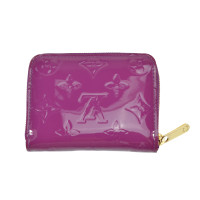 Louis Vuitton Täschchen/Portemonnaie aus Lackleder in Violett