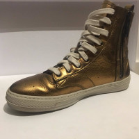 Burberry Trainers Leather in Gold