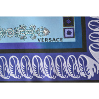 Versace Schal/Tuch aus Seide in Blau