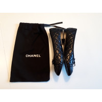 Chanel Slipper/Ballerinas aus Leder in Schwarz