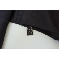 Gucci Scarf/Shawl Silk in Black
