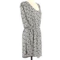 American Vintage Kleid aus Viskose in Grau