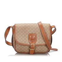 Céline Borsa a tracolla in Beige