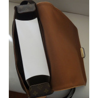 Louis Vuitton Abbesses in Brown