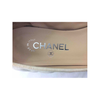 Chanel Slippers/Ballerina's Leer in Crème