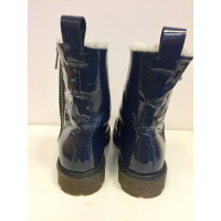 Alexander McQueen Ankle boots Patent leather in Blue