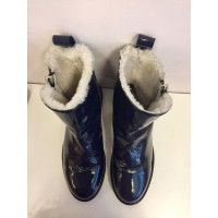 Alexander McQueen Ankle boots Patent leather in Blue