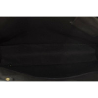 Louis Vuitton Sac Plat aus Leder in Schwarz