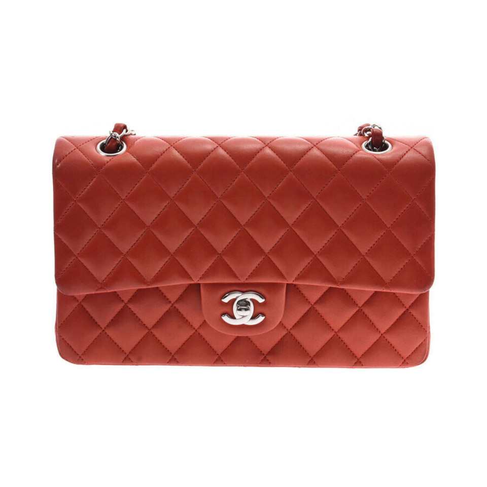 Chanel Classic Flap Bag in Pelle in Nero