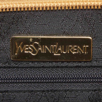 Yves Saint Laurent Clutch in Schwarz