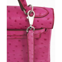 Hermès Handbag Leather in Fuchsia
