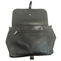 Louis Vuitton Shoulder bag Leather in Black