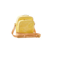 Louis Vuitton Shoulder bag Patent leather in Yellow