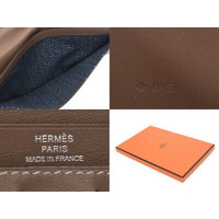 Hermès Tasje/Portemonnee in Grijs
