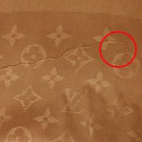 Louis Vuitton Monogram Tuch aus Seide in Braun