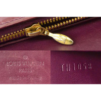 Louis Vuitton Tasje/Portemonnee Lakleer in Violet