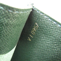 Louis Vuitton Serviette Conseiller aus Leder in Grün