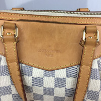 Louis Vuitton Siracusa GM40 Canvas in Wit