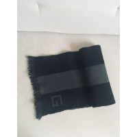 Gucci Scarf/Shawl Wool in Grey