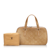 Louis Vuitton Handbag Leather in Gold