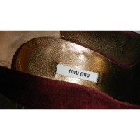 Miu Miu Décolleté/Spuntate in Pelle scamosciata in Bordeaux