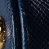 Prada Umhängetasche aus Leder in Blau