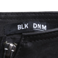 Blk Dnm Leather skirt in black