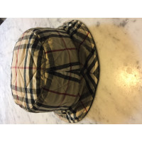 Burberry Chapeau/Casquette en Beige