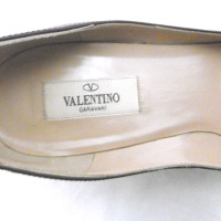 Valentino Garavani Pumps/Peeptoes Patent leather in Bordeaux