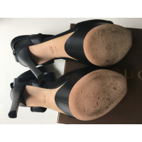 Gucci Sandalen Leer in Zwart