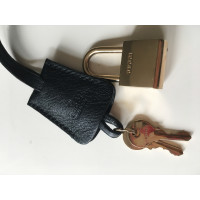 Gucci Accessoire aus Leder in Schwarz