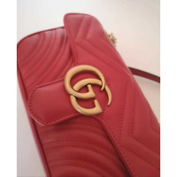Gucci GG Marmont Flap Bag Mini en Cuir en Rouge