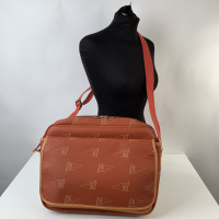Louis Vuitton Shoulder bag Canvas in Orange