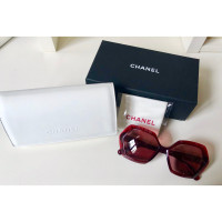 Chanel Lunettes de soleil en Rouge