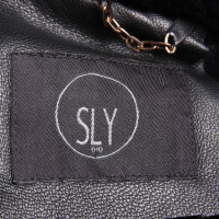 Sly 010 Jacke/Mantel aus Leder in Schwarz