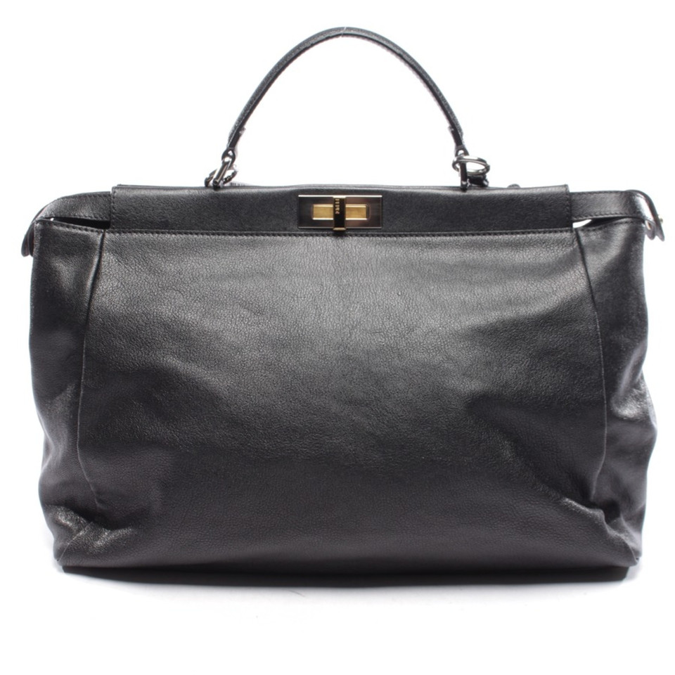 Fendi Peekaboo Bag aus Leder in Schwarz