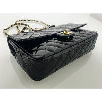 Chanel Handbag Patent leather in Black