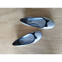 Closed Slippers/Ballerinas Leather in Silvery