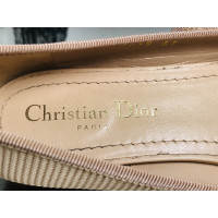Christian Dior Pumps/Peeptoes aus Canvas in Beige