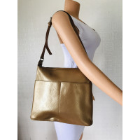 Louis Vuitton Handbag Patent leather in Gold