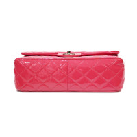 Chanel Classic Flap Bag Jumbo en Cuir verni en Rose/pink