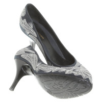 Sergio Rossi pumps with embroidery