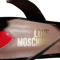 Moschino Love pumps nero con rivetti