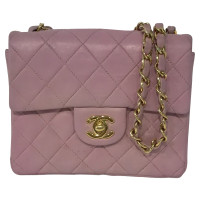 Chanel Classic Flap Bag Mini Square in Pelle in Rosa